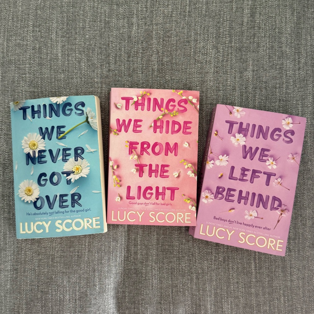 Lucy Score 3 Book “Knockemout Series”  🌸📚📚